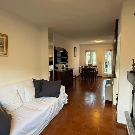 Apartment Hostdomus - La Casa Di Merlino *