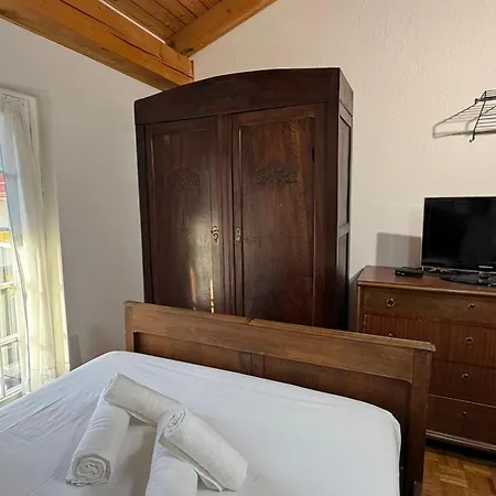 Hostdomus - La Casa Di Merlino Apartment