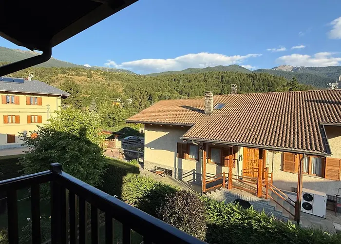 Hostdomus - La Casa Di Merlino * Oulx