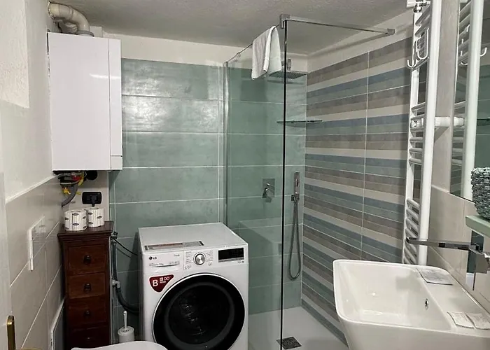 Hostdomus - La Casa Di Merlino Apartamento